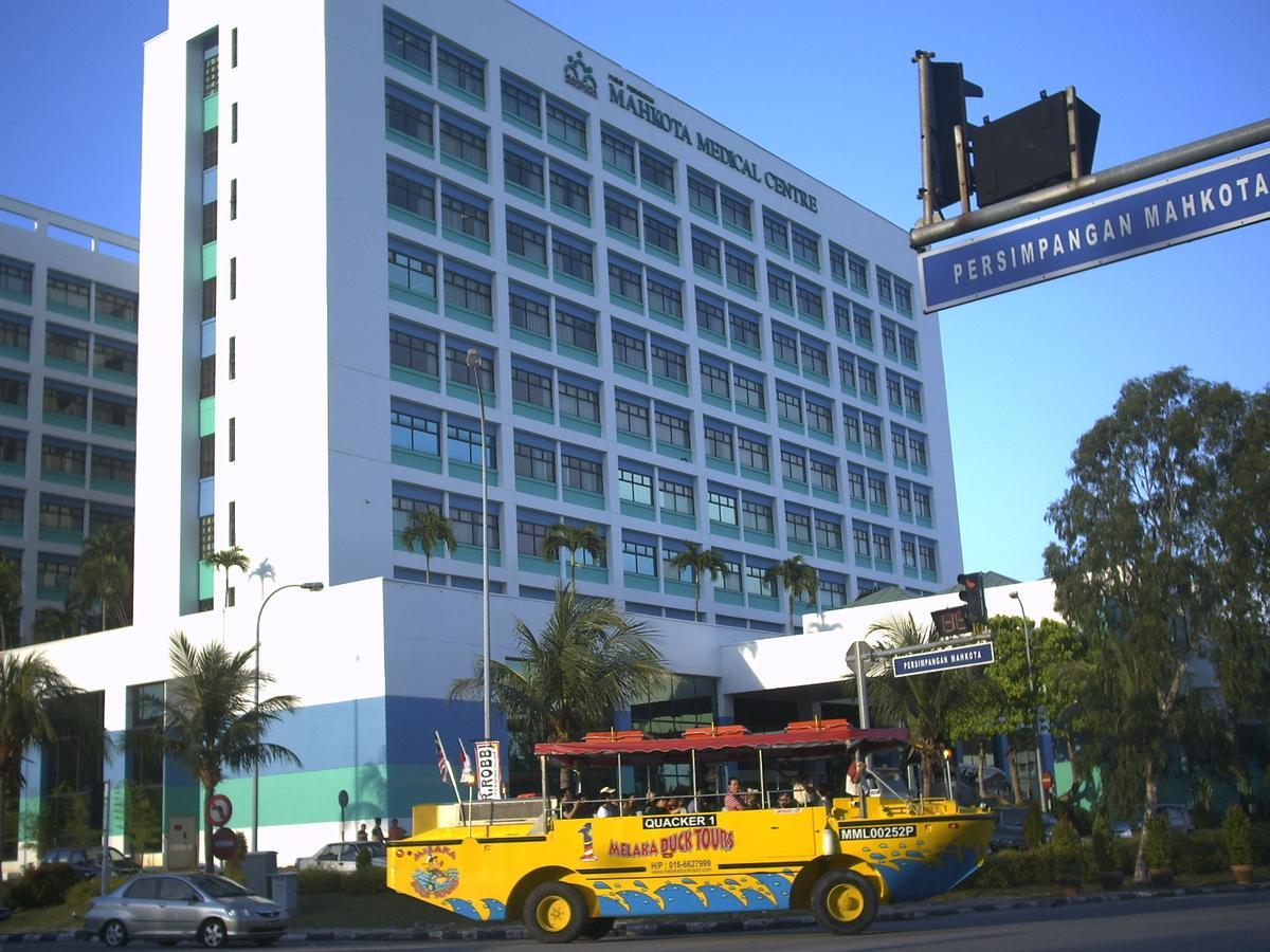 Malacca Costa Mahkotaアパートホテル エクステリア 写真