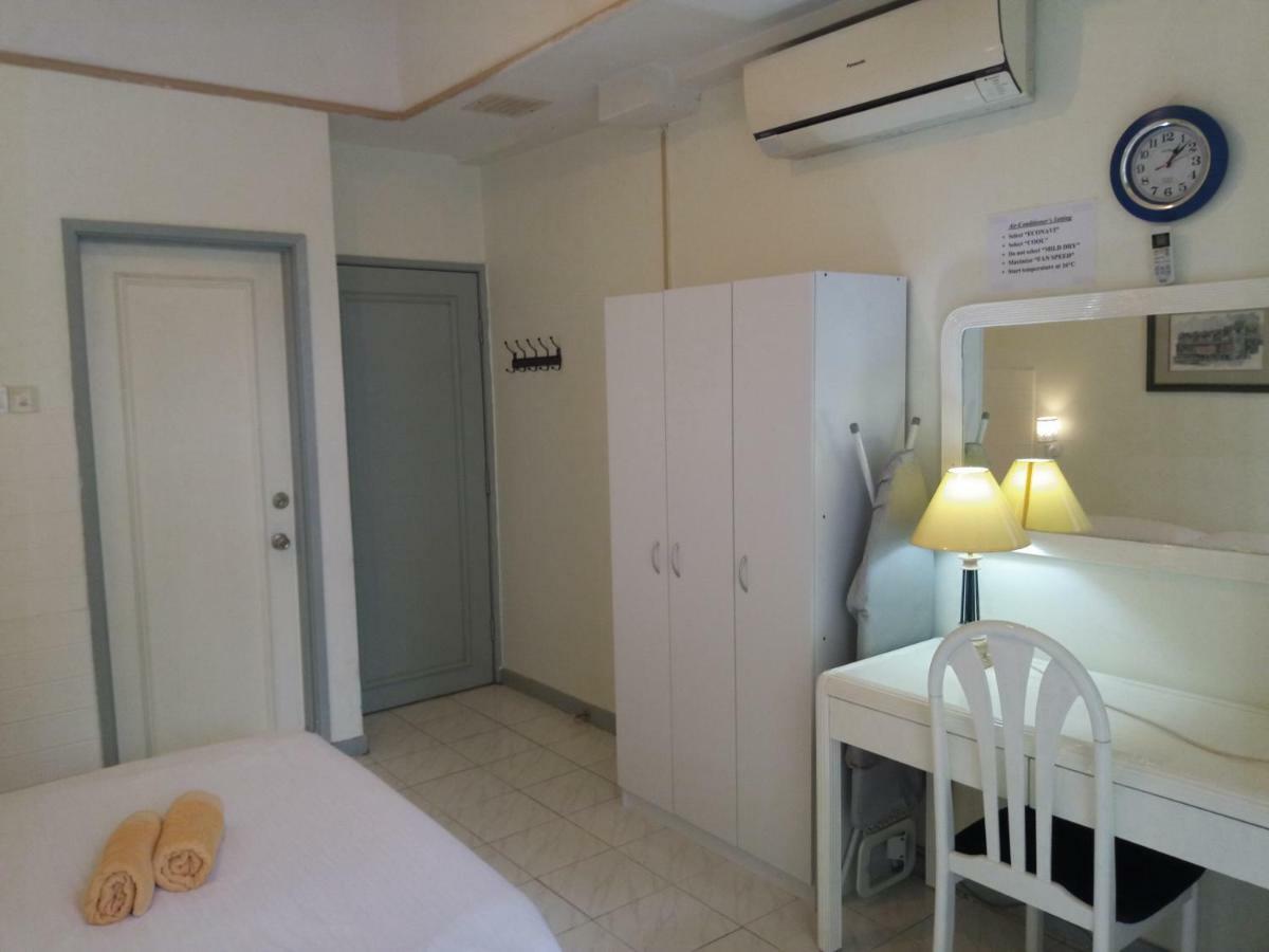 Malacca Costa Mahkotaアパートホテル エクステリア 写真