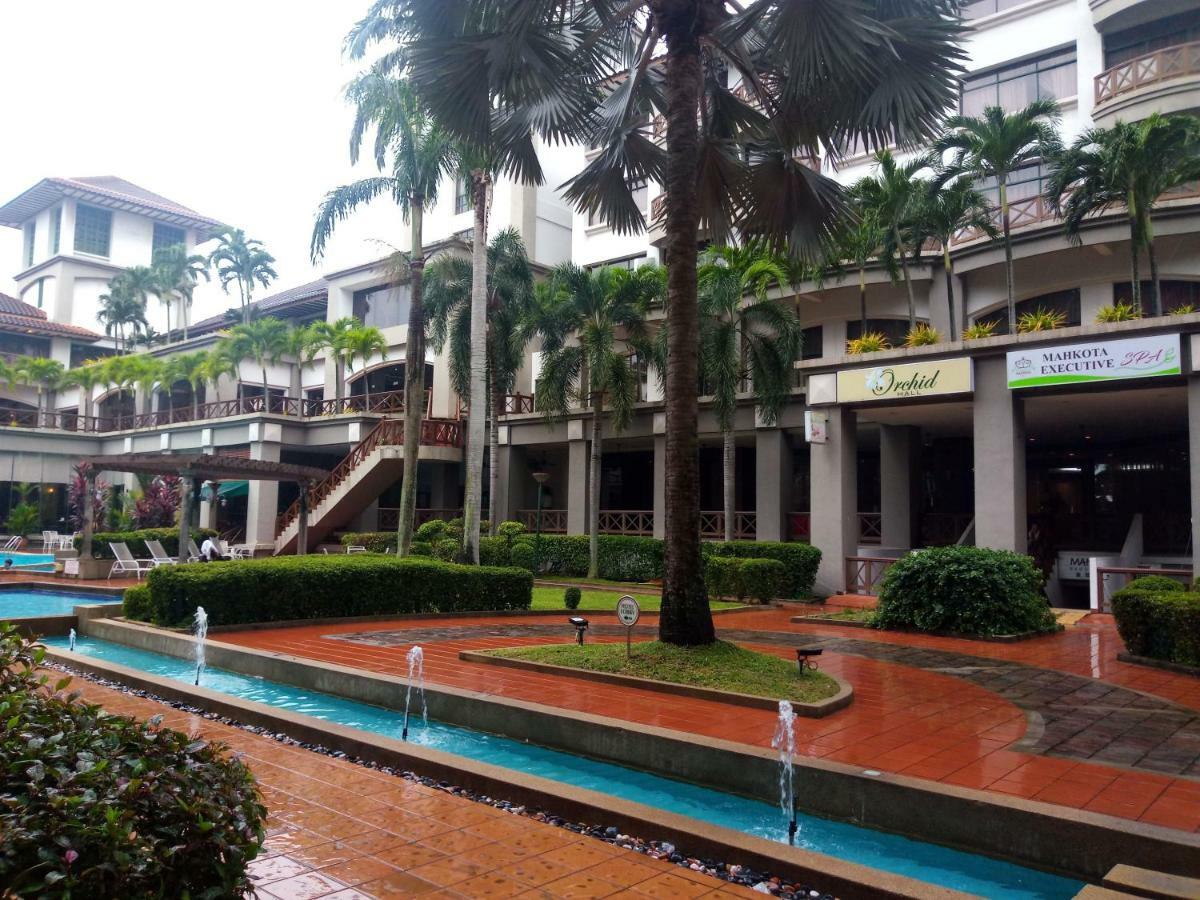 Malacca Costa Mahkotaアパートホテル エクステリア 写真